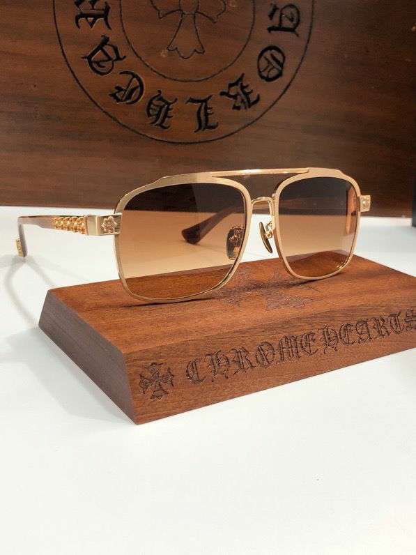 Picture of Chrome Hearts Sunglasses _SKUfw46735538fw